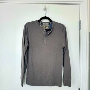 Men’s grey Henley long sleeve
